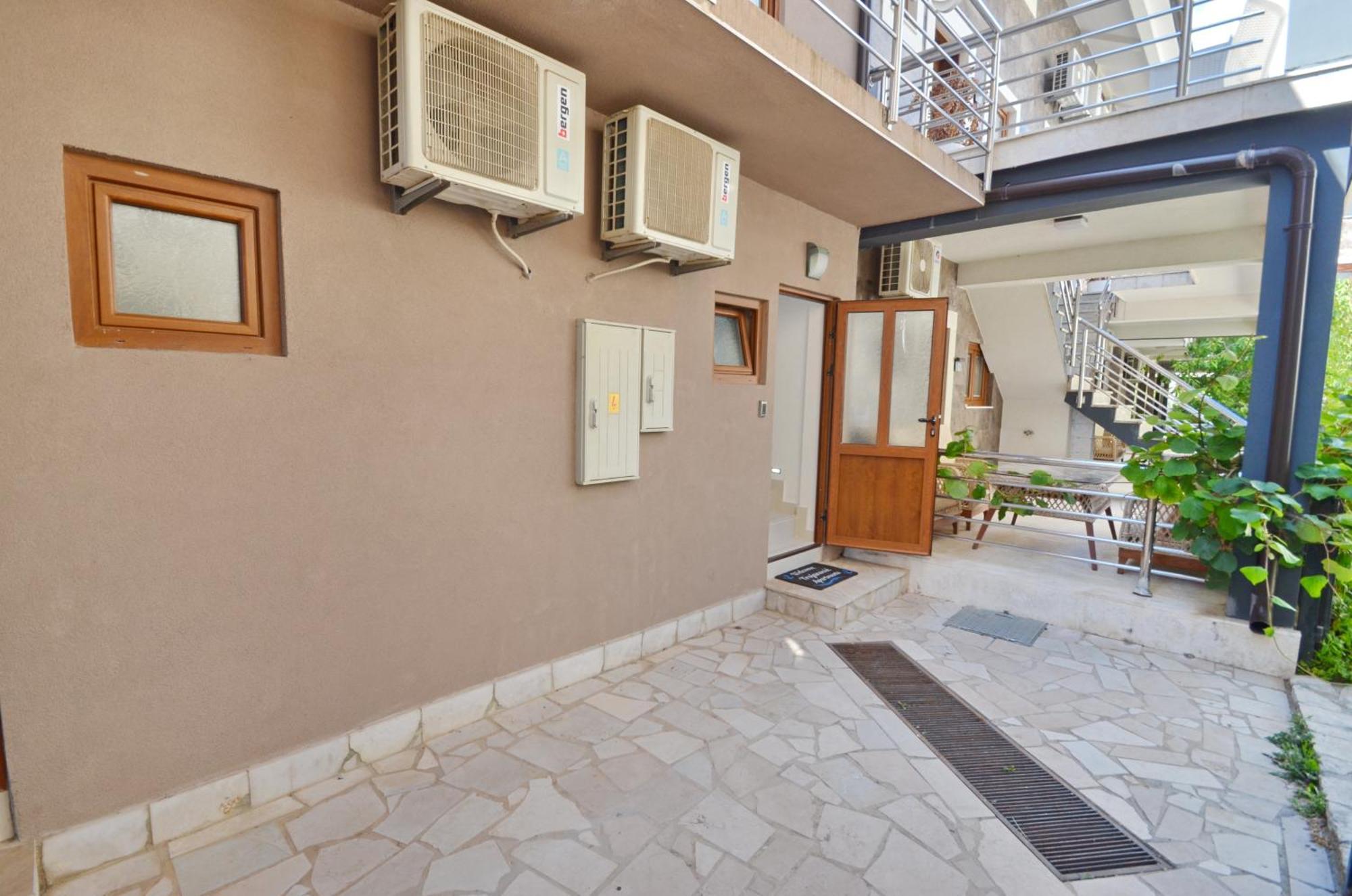 Trojanovic Apartments Tivat Extérieur photo