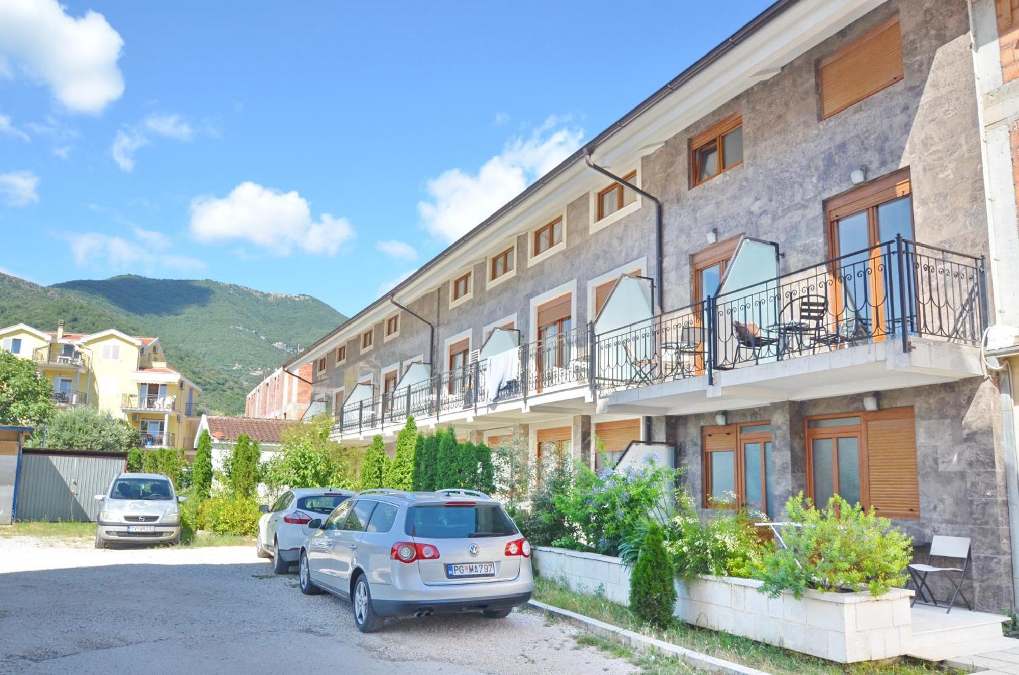 Trojanovic Apartments Tivat Extérieur photo